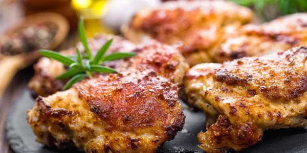 GRILLED-CHICKEN-THIGHS_600.jpg