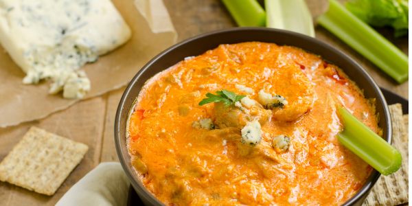 BUFFALO-CHICKEN-DIP_600.jpg